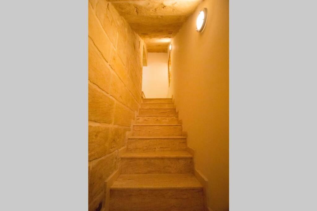 Valletta-Central Duplex Maisonette Luaran gambar